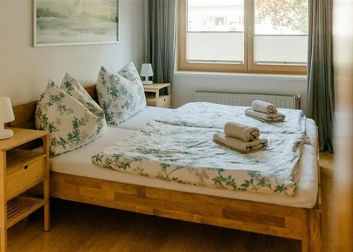 Anny * פוש אן דר גלוקנשטראסה