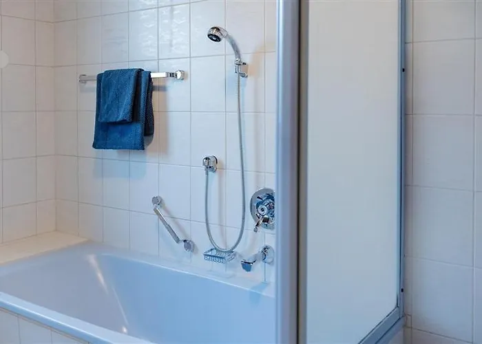 Anny פוש אן דר גלוקנשטראסה